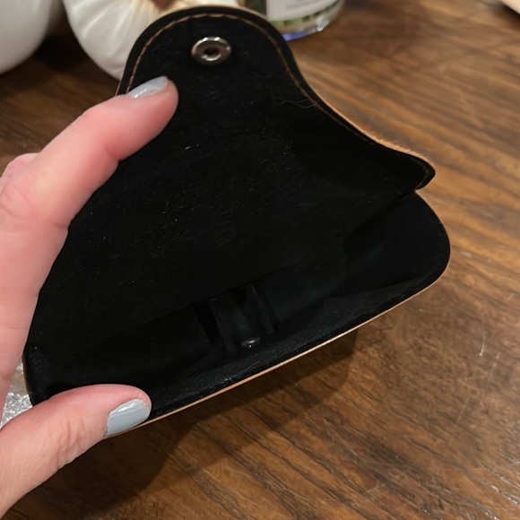 Authentic Ray-Ban Sunglasses Leather Case - Picture 4 of 7